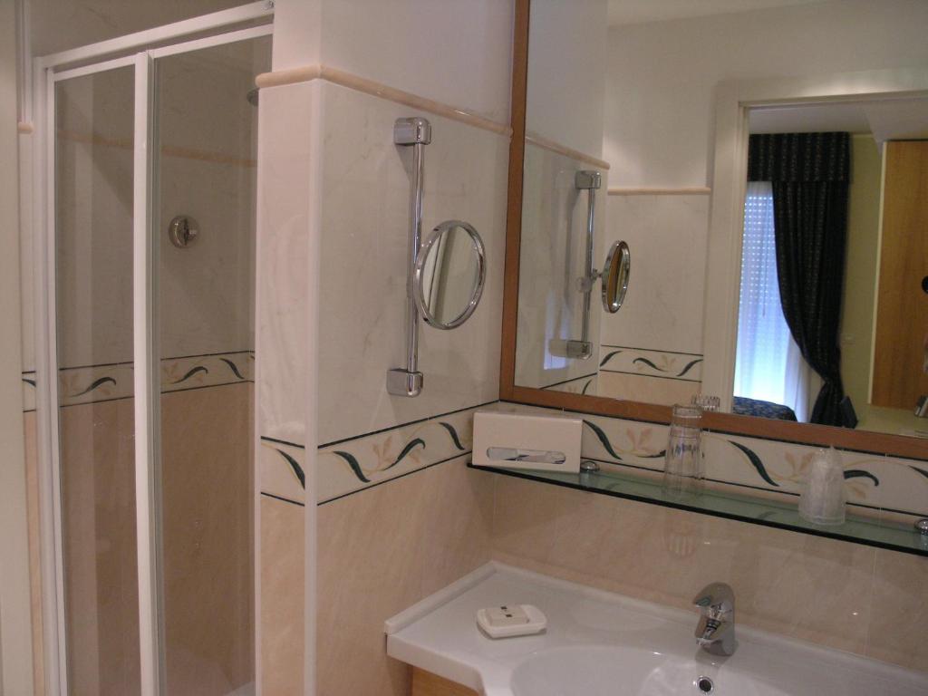 Aparthotel England Riccione Oda fotoğraf