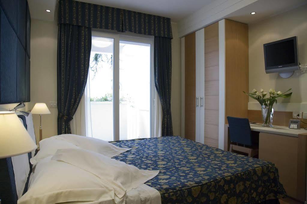 Aparthotel England Riccione Dış mekan fotoğraf
