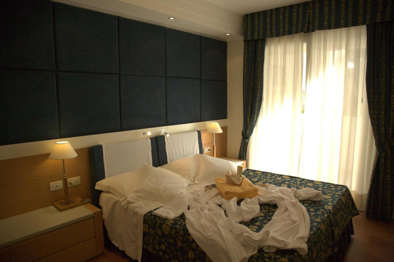 Aparthotel England Riccione Dış mekan fotoğraf