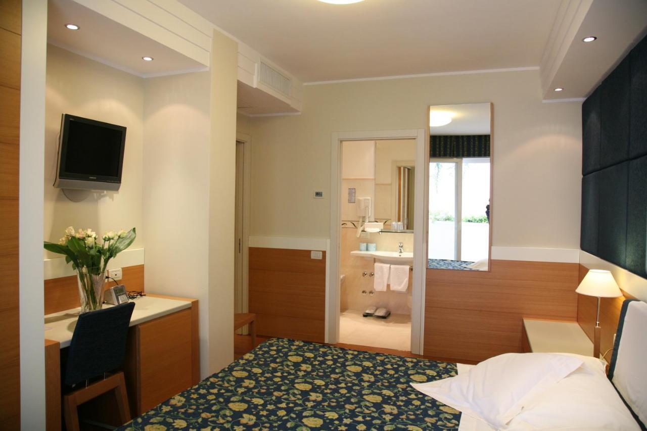 Aparthotel England Riccione Dış mekan fotoğraf